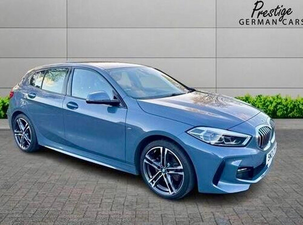 BMW 1 SERIES