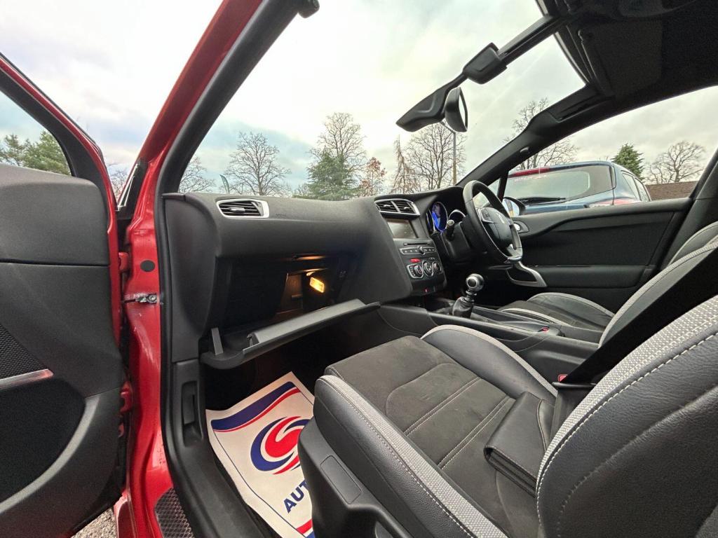 DS AUTOMOBILES DS 4 CROSSBACK