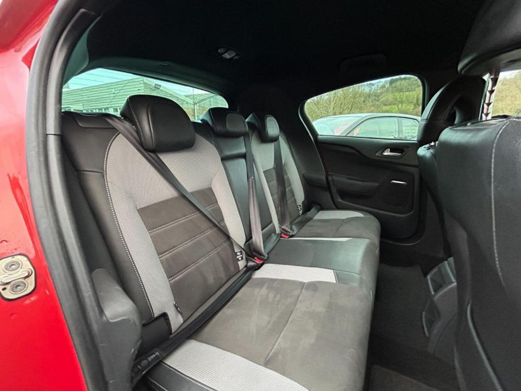 DS AUTOMOBILES DS 4 CROSSBACK
