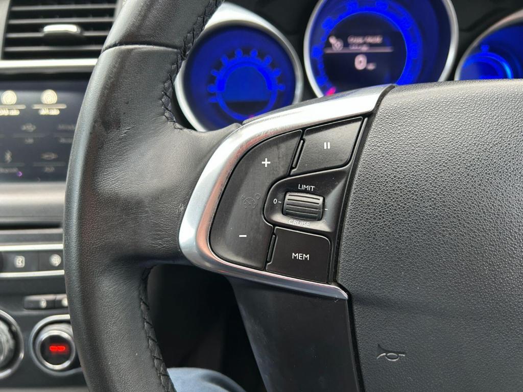 DS AUTOMOBILES DS 4 CROSSBACK
