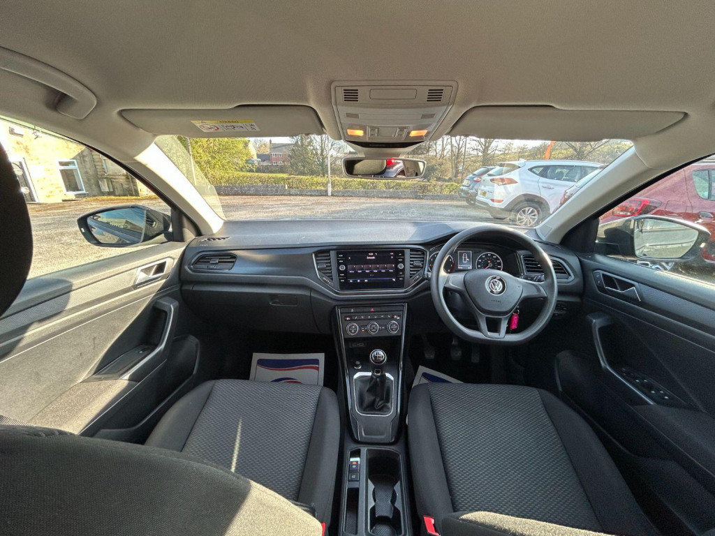 VOLKSWAGEN T-ROC