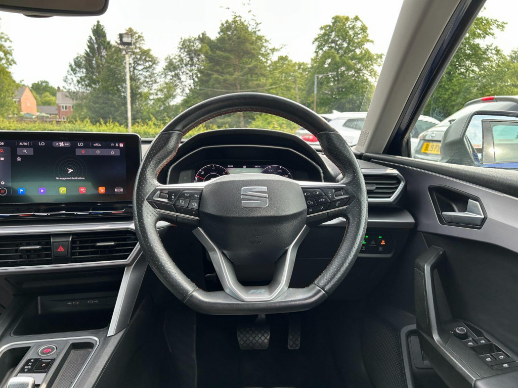 SEAT LEON