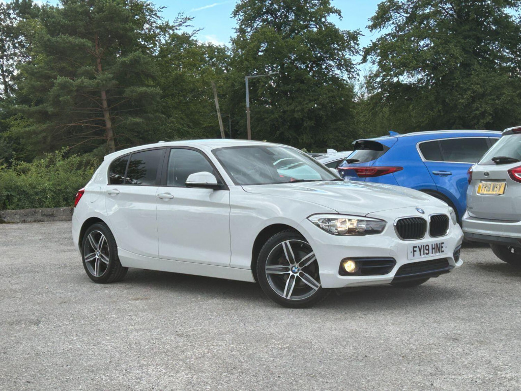 BMW 1 SERIES