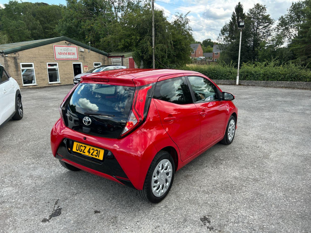 TOYOTA AYGO