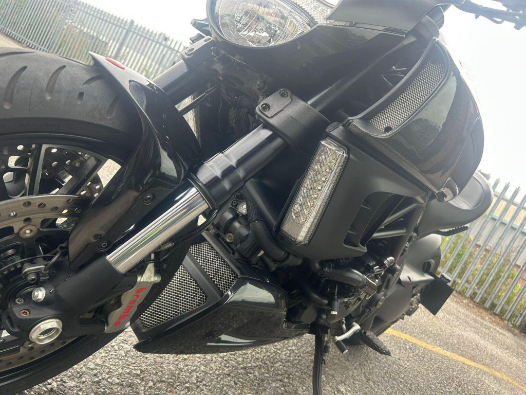 DUCATI DIAVEL