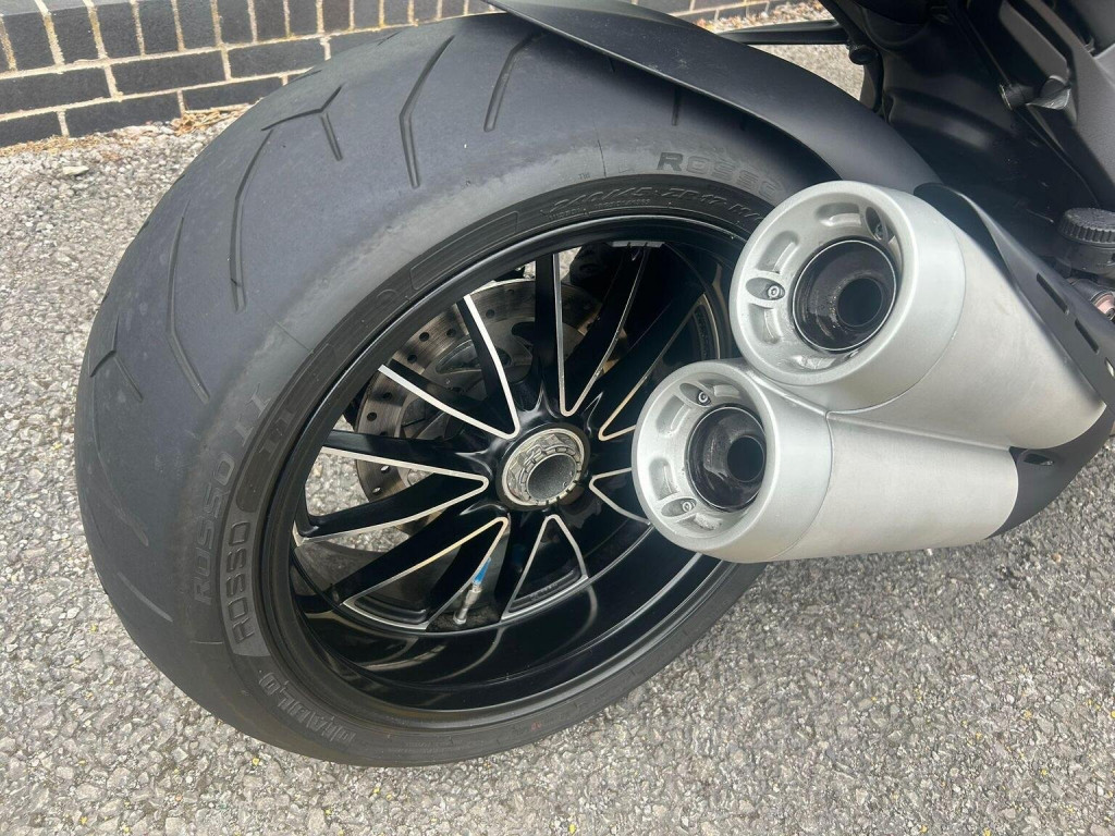 DUCATI DIAVEL