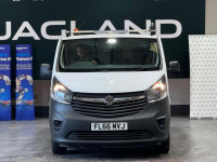VAUXHALL VIVARO