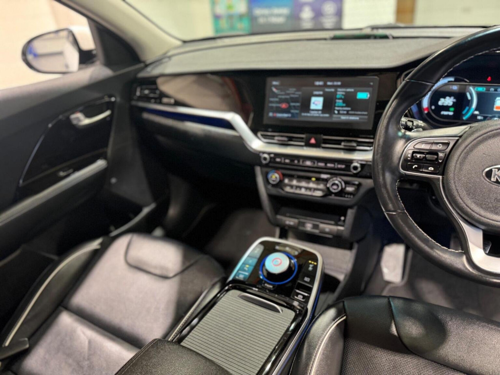 KIA NIRO