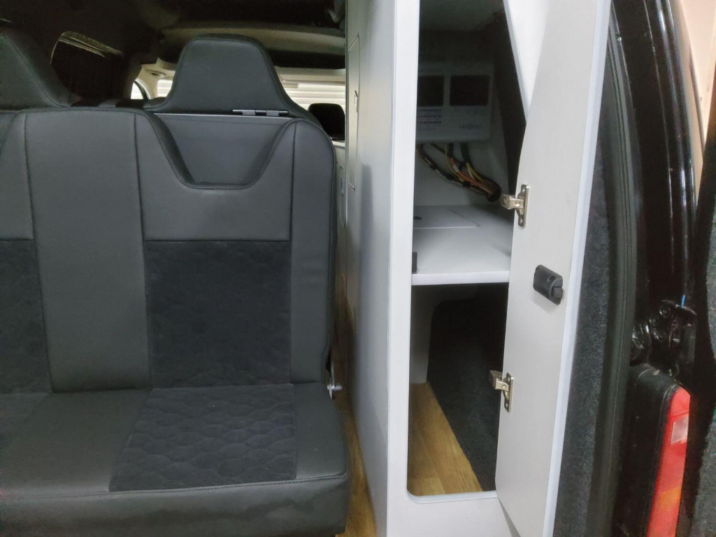 VOLKSWAGEN CADDY MAXI