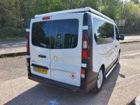 VAUXHALL VIVARO