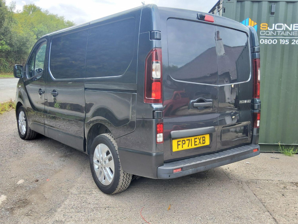 RENAULT TRAFIC