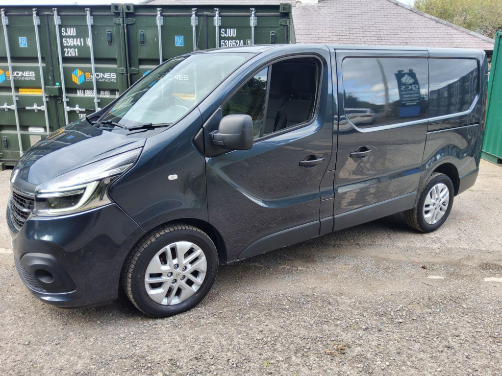 RENAULT TRAFIC