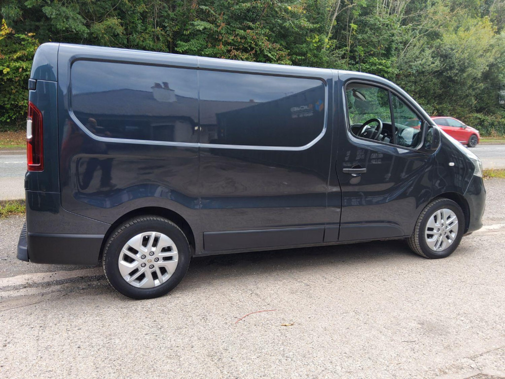 RENAULT TRAFIC