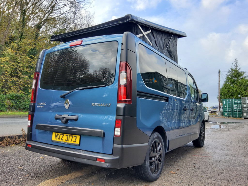 RENAULT TRAFIC
