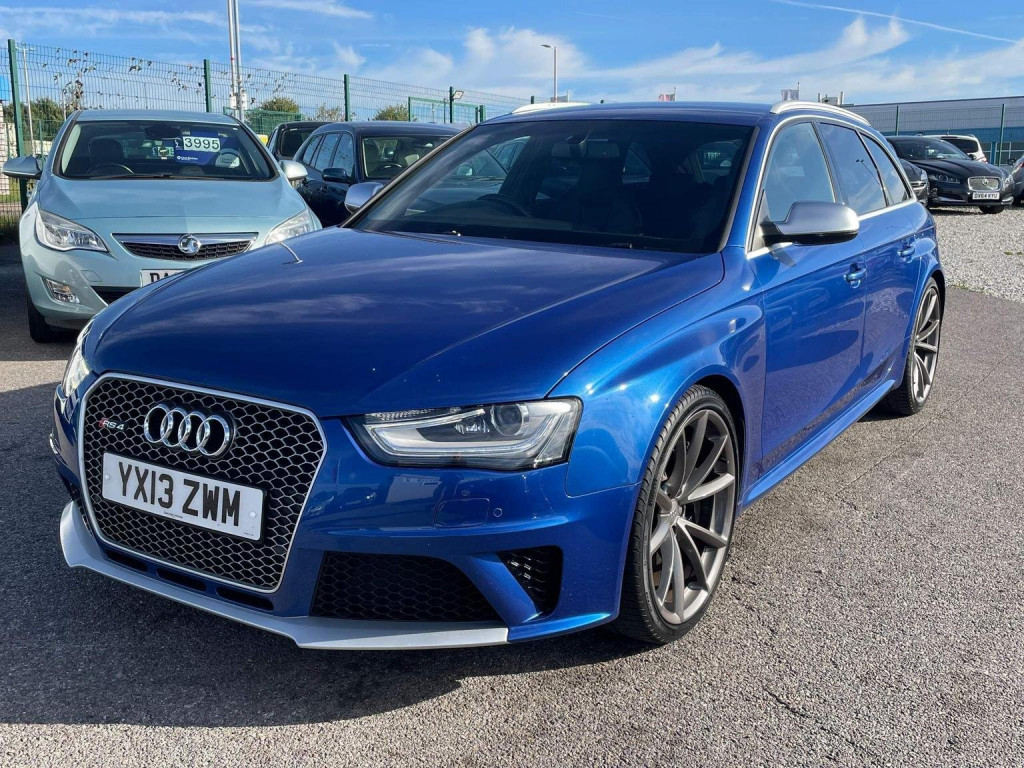 AUDI RS4
