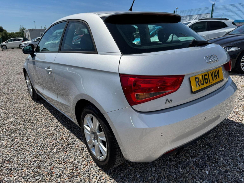 AUDI A1