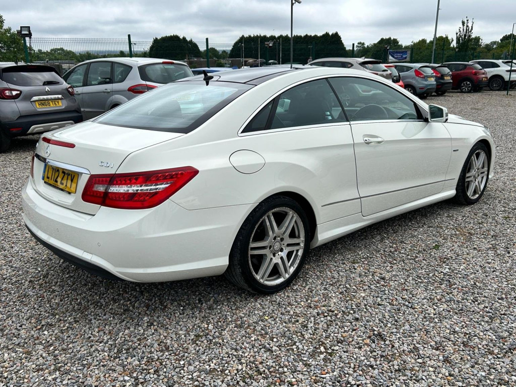 MERCEDES-BENZ E CLASS