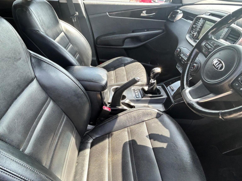 KIA SORENTO