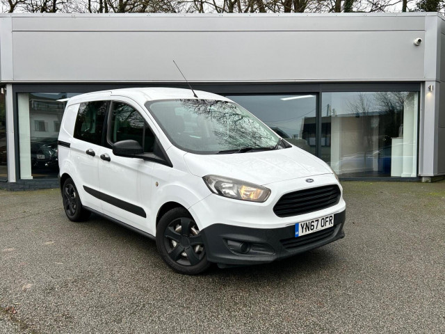 FORD TRANSIT COURIER