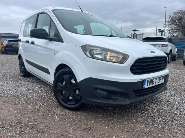 FORD TRANSIT COURIER