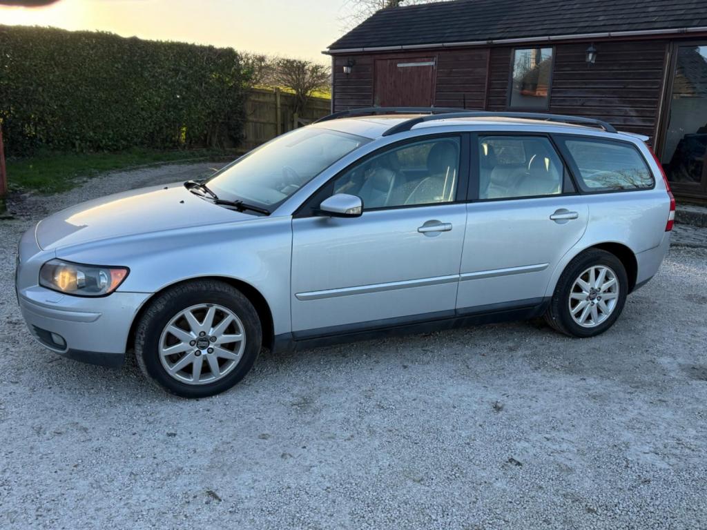VOLVO V50