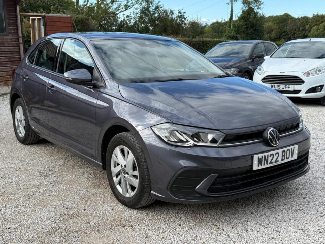 VOLKSWAGEN POLO