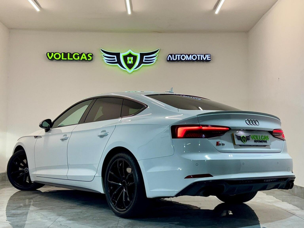 AUDI S5