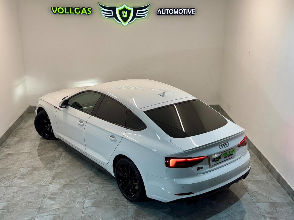 AUDI S5