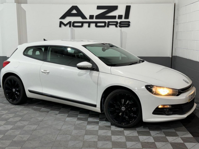 VOLKSWAGEN SCIROCCO 2.0 TDI BlueMotion Tech Euro 5 (s/s) 3dr (Nav)