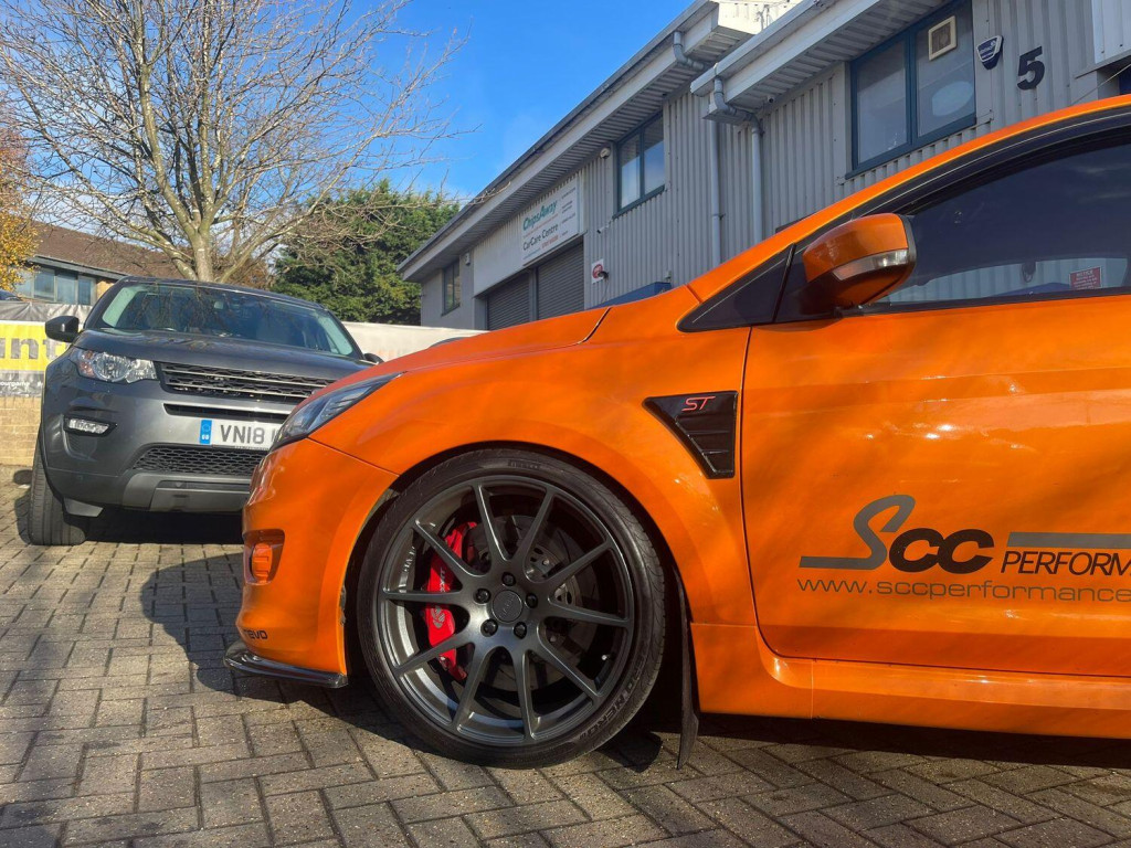 View FORD FOCUS 2.5  ST-3