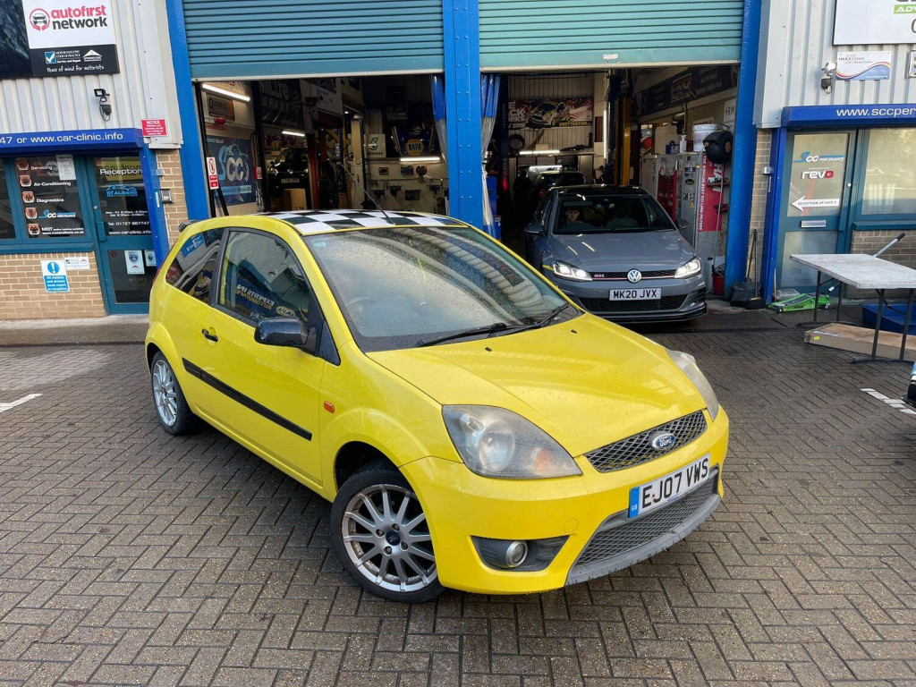 View FORD FIESTA 1.6 Zetec S 30th Anniversary