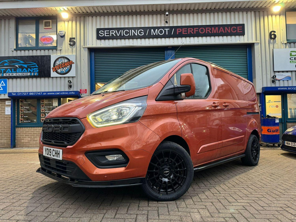 View FORD TRANSIT CUSTOM Limited - Auto 280 Ecoblue