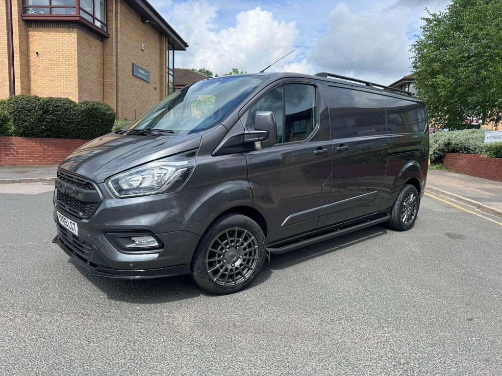 View FORD TRANSIT CUSTOM 2.0 300 EcoBlue Limited LWB