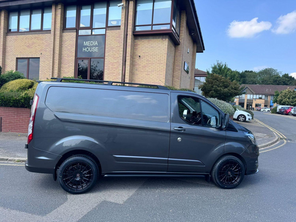 View FORD TRANSIT CUSTOM 2.0 280 EcoBlue Limited Sport Styling