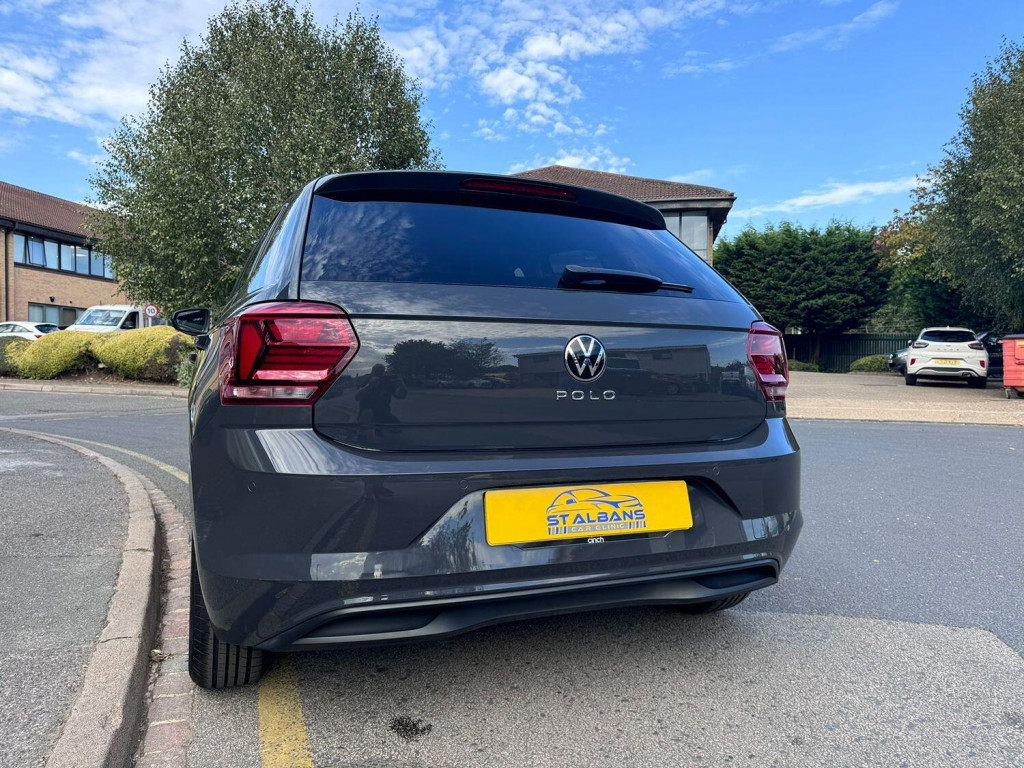 VOLKSWAGEN POLO