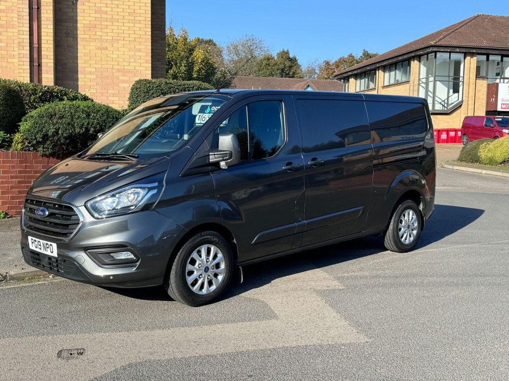 View FORD TRANSIT CUSTOM 2.0 300 EcoBlue Limited LWB