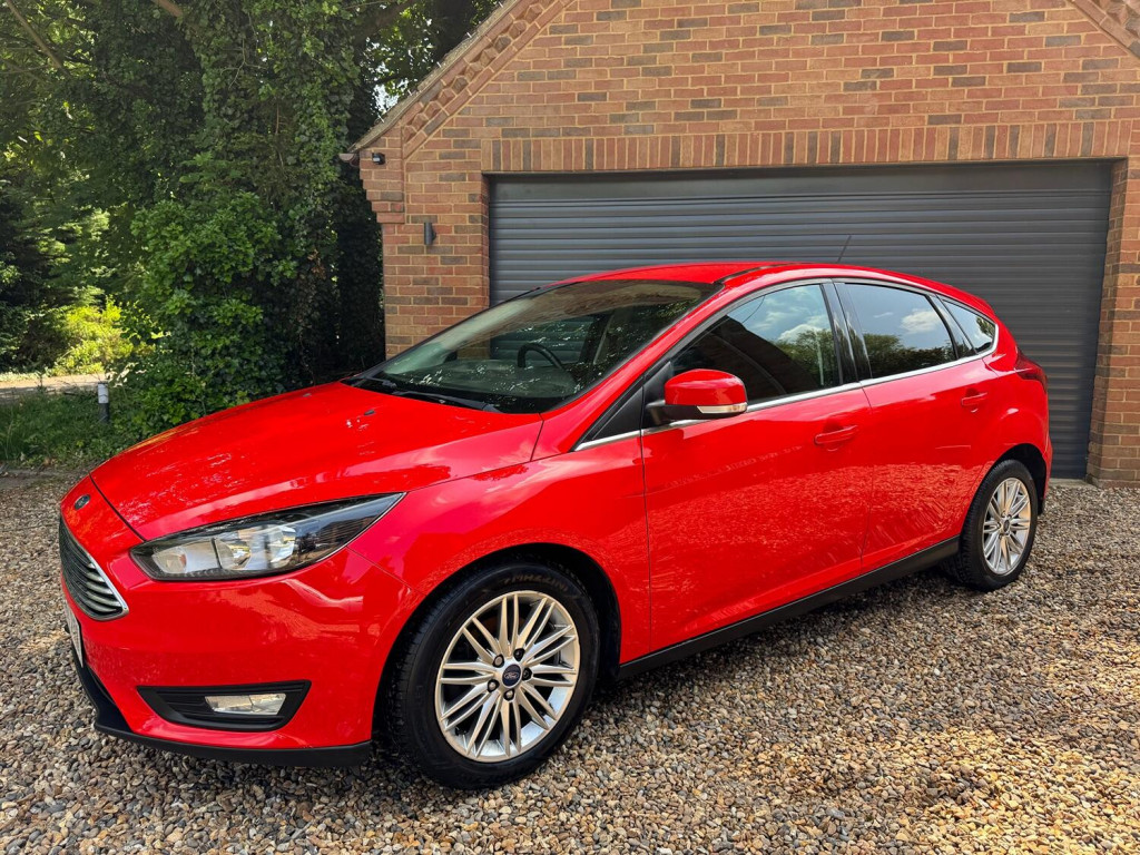 View FORD FOCUS 1.0 T EcoBoost Zetec Edition