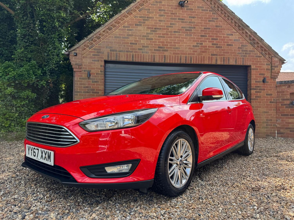 View FORD FOCUS 1.0 T EcoBoost Zetec Edition