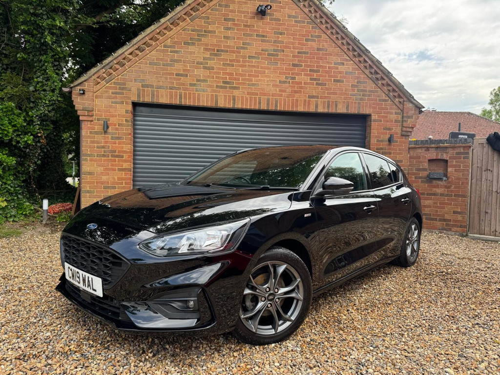 View FORD FOCUS 1.0 T EcoBoost ST-Line