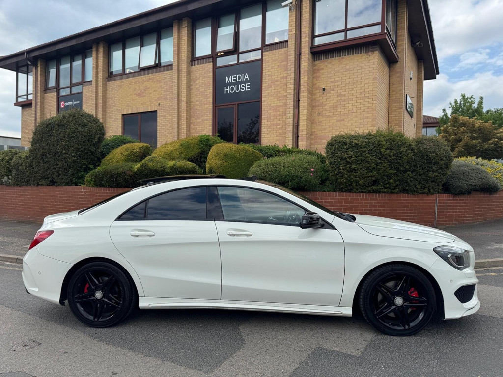 MERCEDES-BENZ CLA