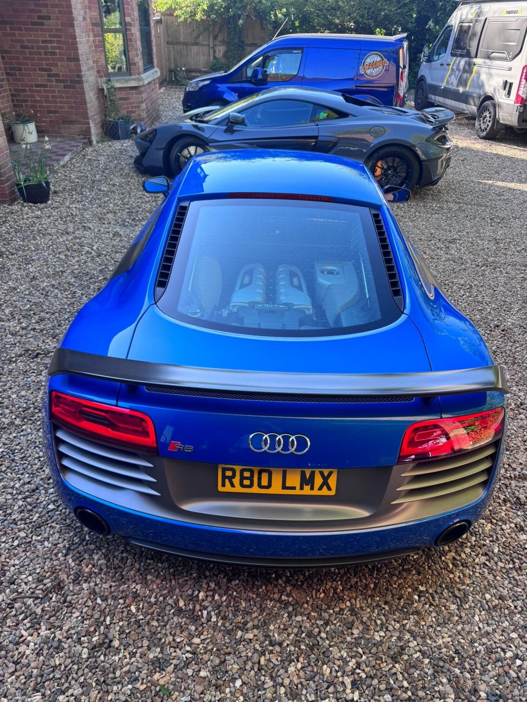 View AUDI R8 5.2 FSI V10 LMX