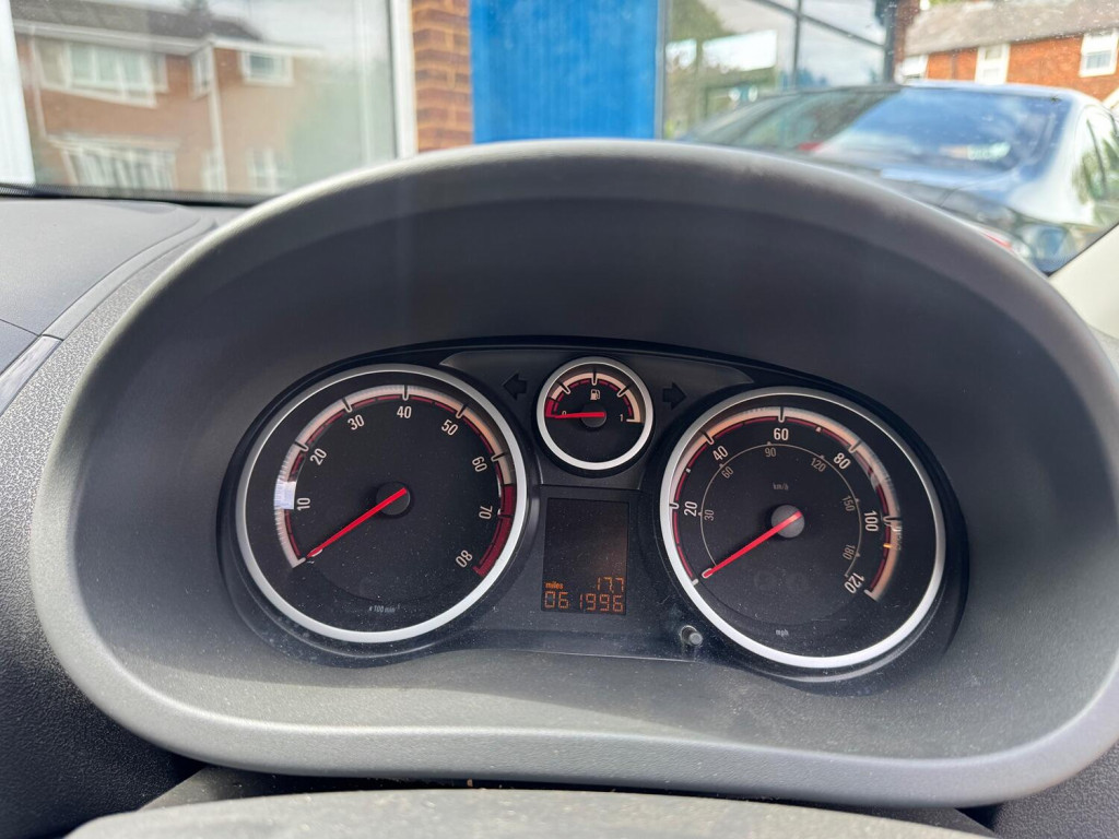 VAUXHALL CORSA