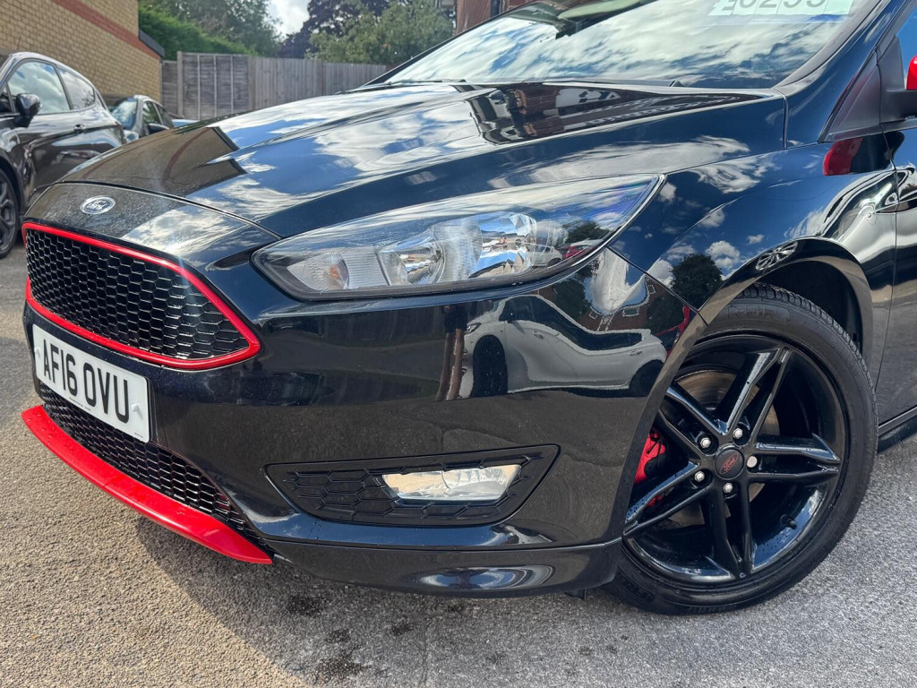View FORD FOCUS 1.5 T EcoBoost Zetec S Black Edition