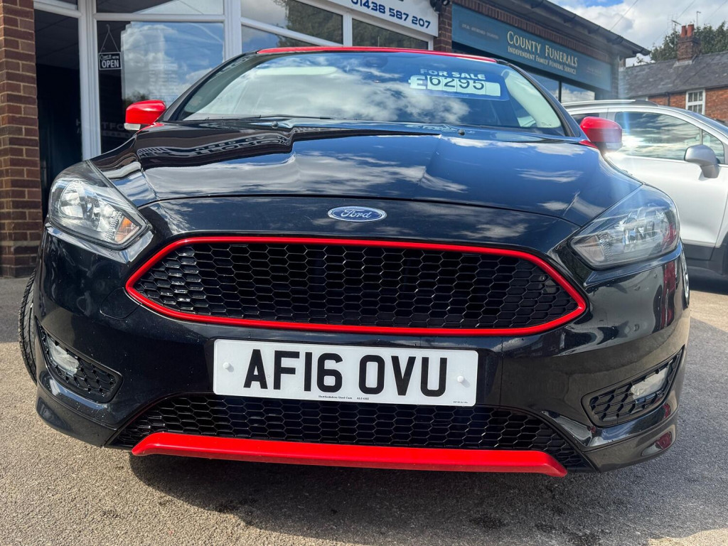 View FORD FOCUS 1.5 T EcoBoost Zetec S Black Edition