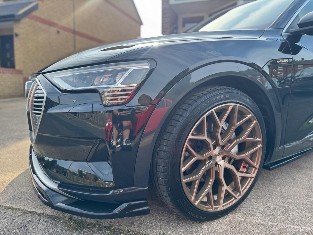 View AUDI E-TRON 50 Technik Special Edition 