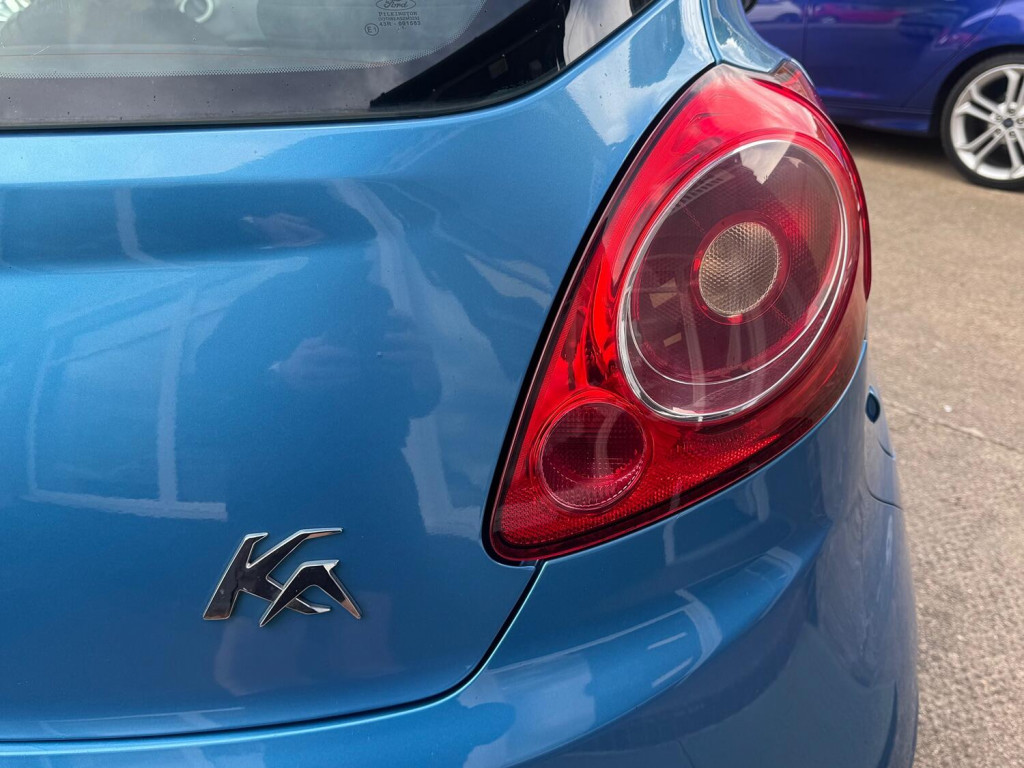 FORD KA