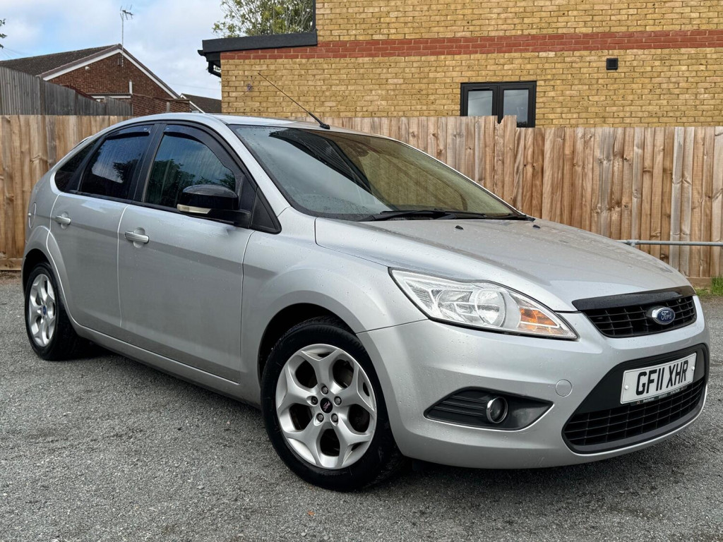 View FORD FOCUS 1.6 Sport