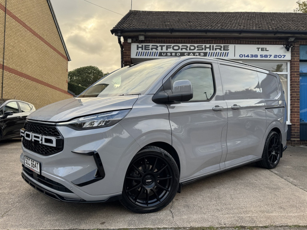 View FORD TRANSIT CUSTOM 2.0 Transit Custom V710 Limited Van 320 L1 2.0L EcoBlue 170PS FWD 8 Speed Automatic