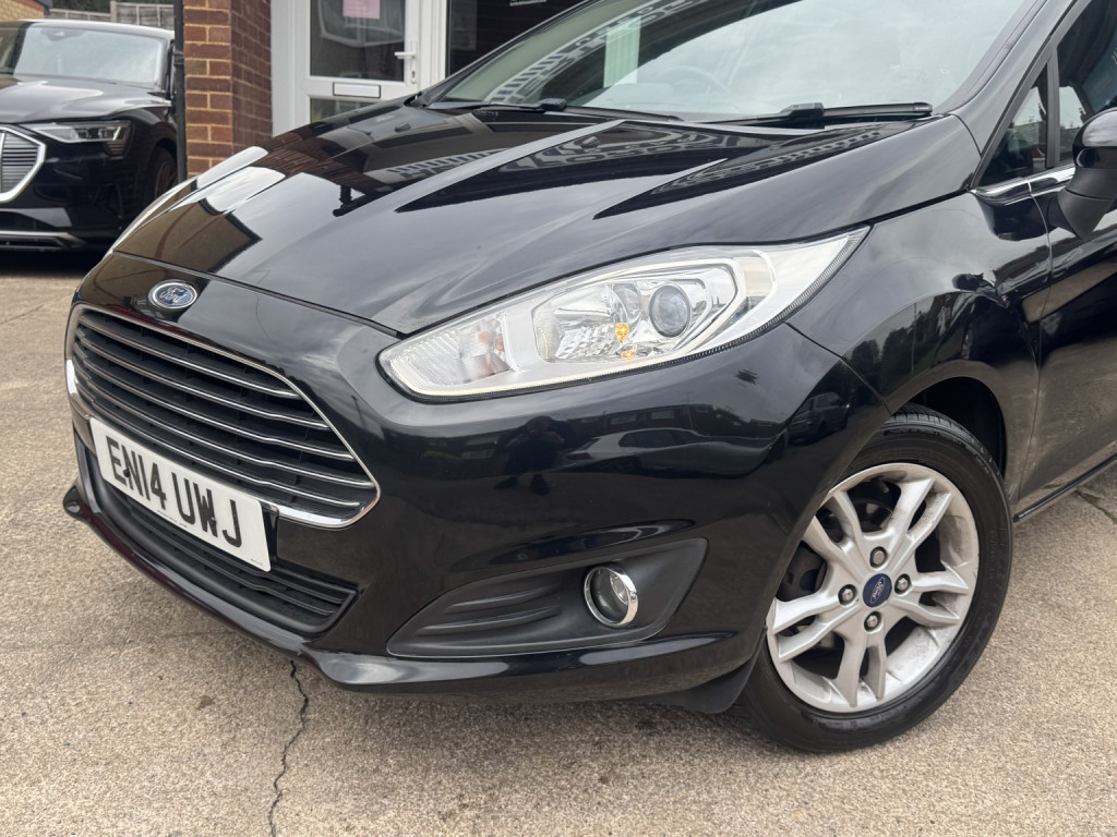 View FORD FIESTA 1.0 T EcoBoost Zetec