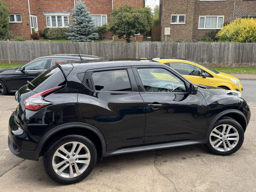 NISSAN JUKE